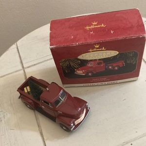 Hallmark ornament 1997 All American Truck 1953 all-American truck